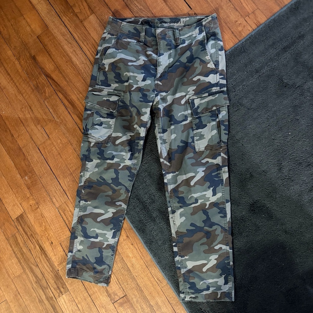 American‎ Eagle Outfitters Camouflage Cargo Pants 30x30